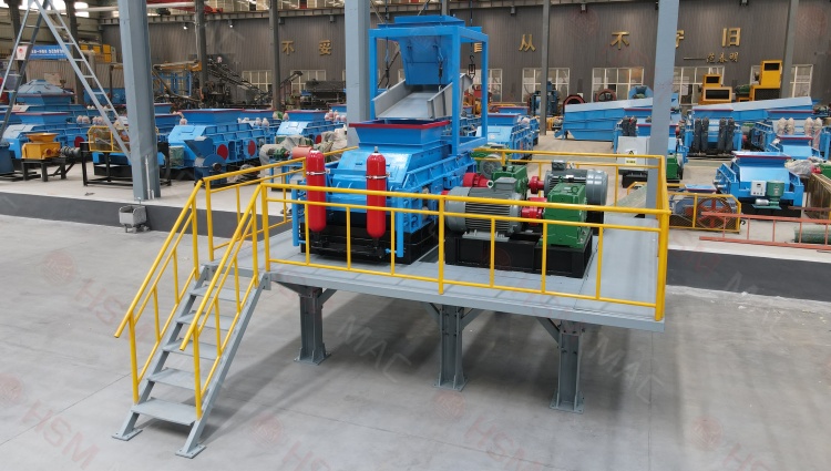 設(shè)備老舊效率低？老沙場升級改造 認準華盛銘全液壓對輥制砂機